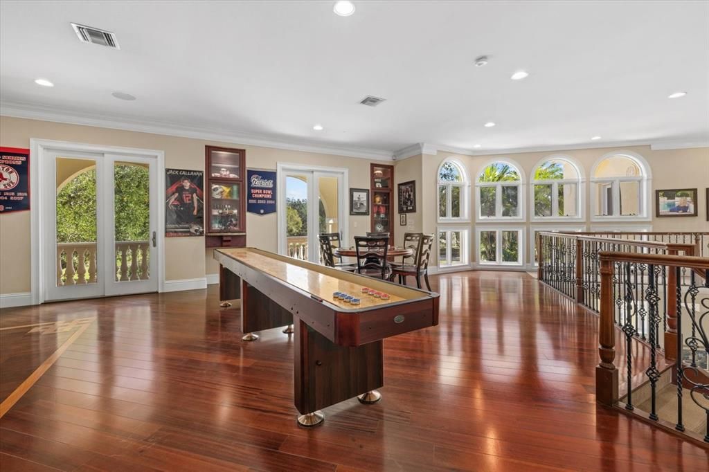 For Sale: $4,500,000 (5 beds, 5 baths, 9018 Square Feet)