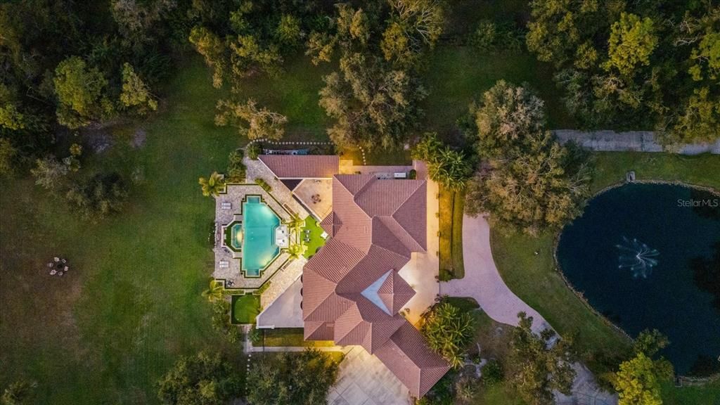 For Sale: $4,500,000 (5 beds, 5 baths, 9018 Square Feet)