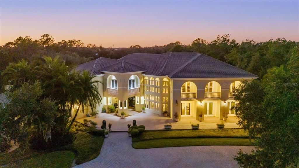 For Sale: $4,500,000 (5 beds, 5 baths, 9018 Square Feet)