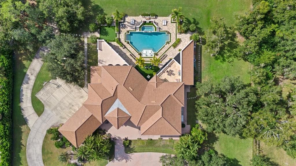 For Sale: $4,500,000 (5 beds, 5 baths, 9018 Square Feet)