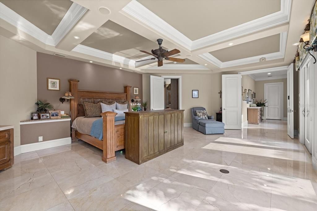 For Sale: $4,500,000 (5 beds, 5 baths, 9018 Square Feet)