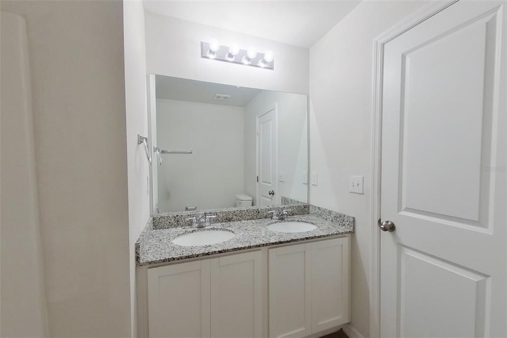 В аренду: $1,590 (2 спален, 2 ванн, 1120 Квадратных фут)