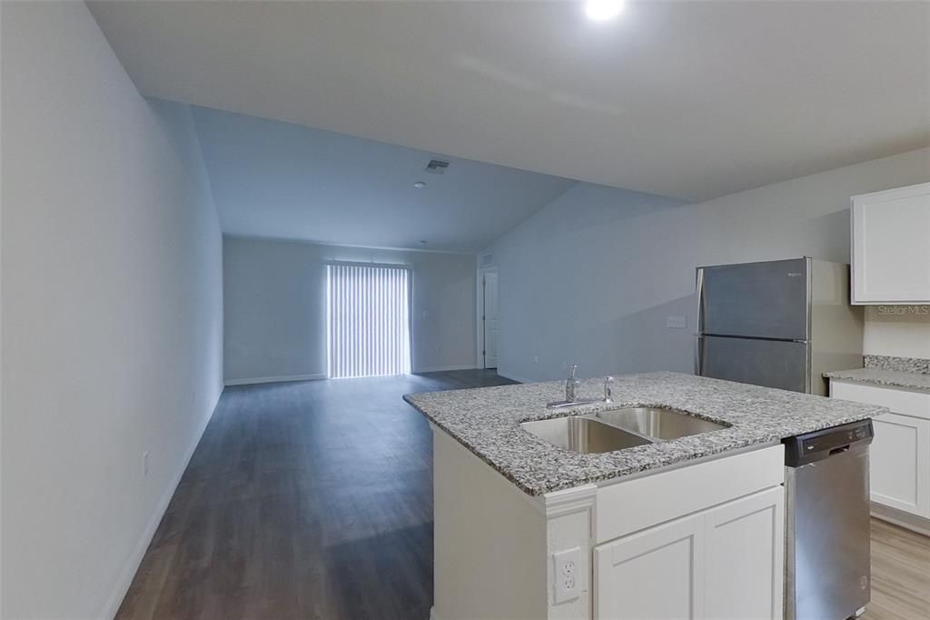 В аренду: $1,590 (2 спален, 2 ванн, 1120 Квадратных фут)