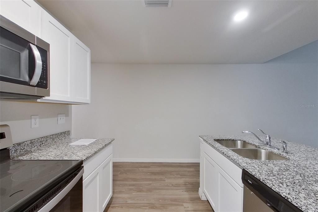 В аренду: $1,590 (2 спален, 2 ванн, 1120 Квадратных фут)