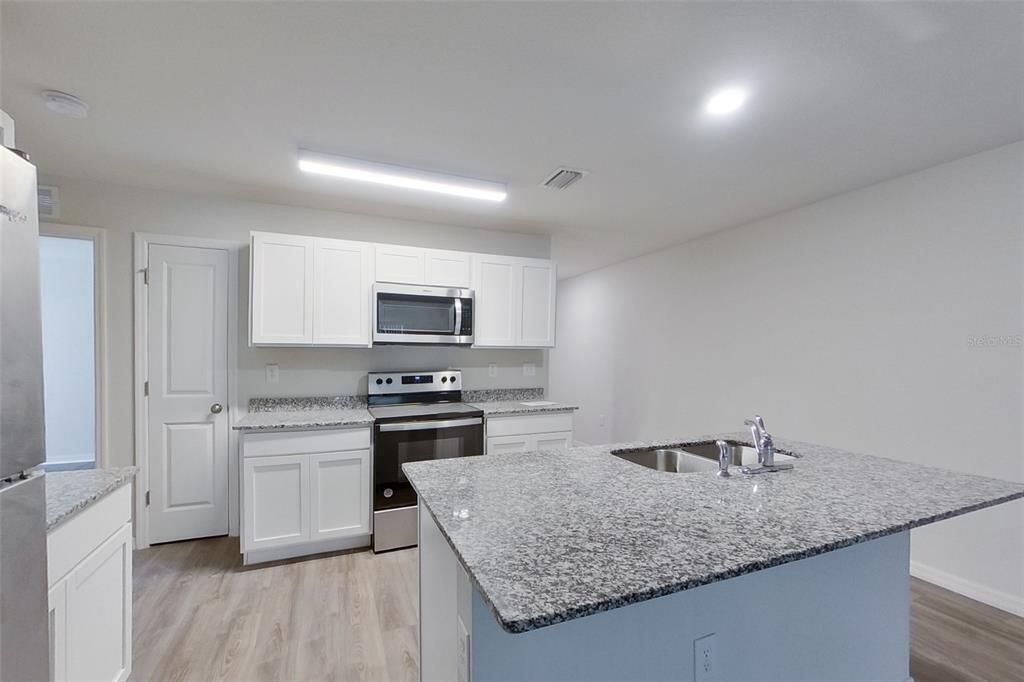 В аренду: $1,590 (2 спален, 2 ванн, 1120 Квадратных фут)