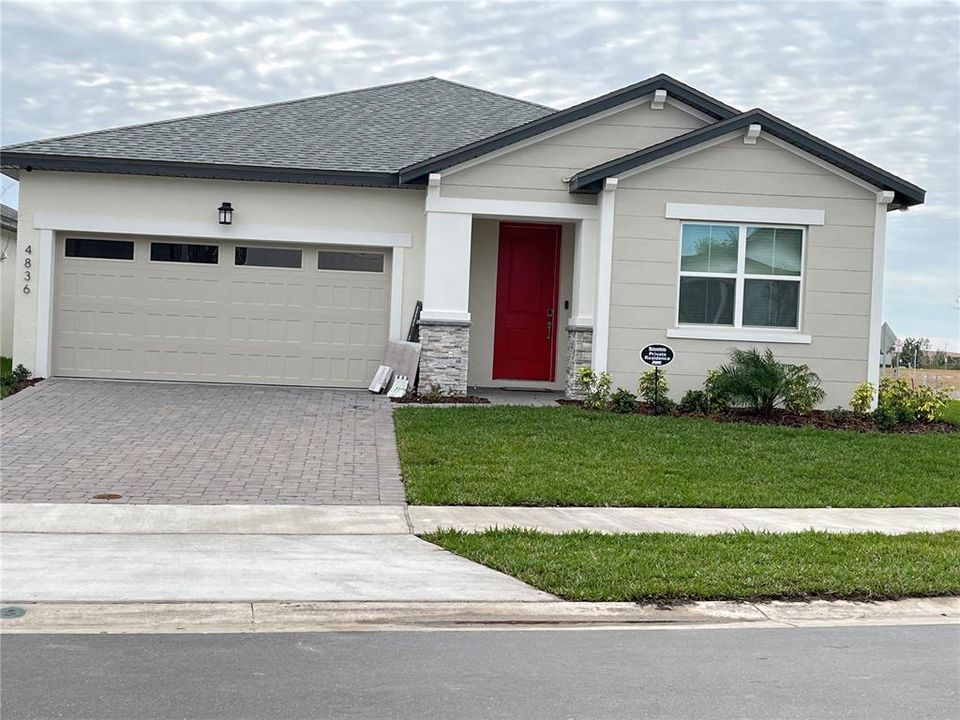 For Rent: $2,800 (4 beds, 3 baths, 2173 Square Feet)