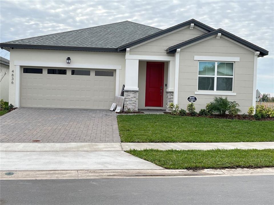 For Rent: $2,800 (4 beds, 3 baths, 2173 Square Feet)