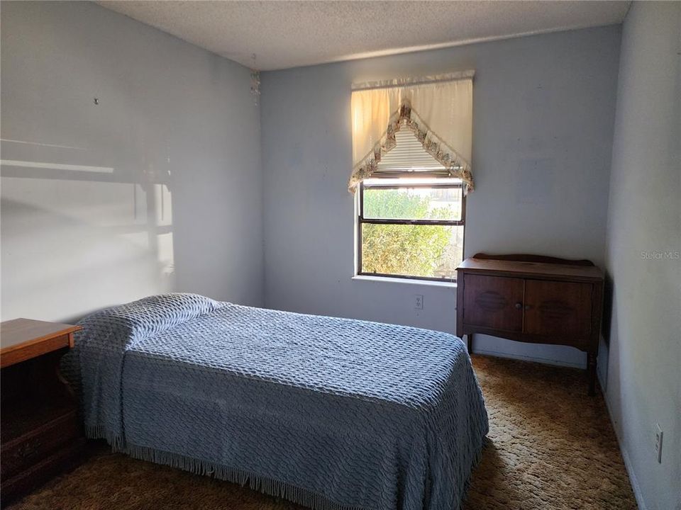 For Sale: $323,000 (3 beds, 2 baths, 1204 Square Feet)