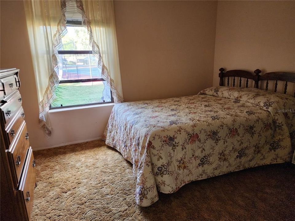 For Sale: $323,000 (3 beds, 2 baths, 1204 Square Feet)