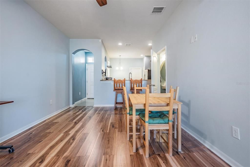 For Sale: $259,999 (2 beds, 2 baths, 1536 Square Feet)