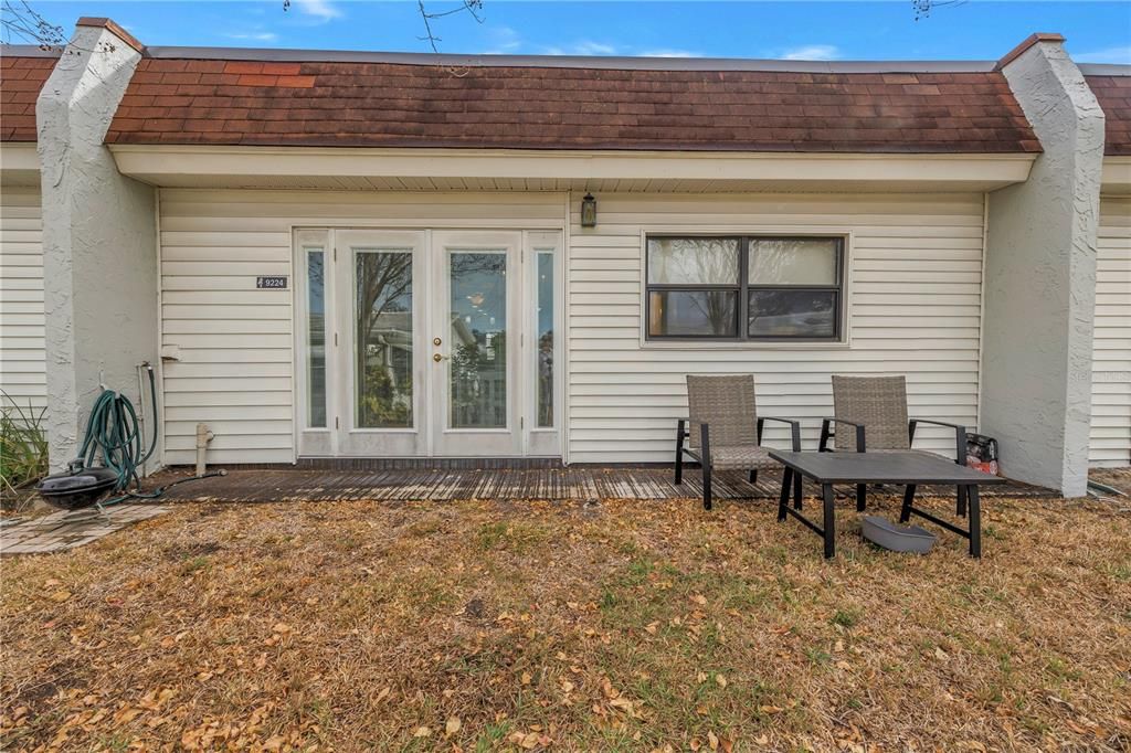 На продажу: $159,900 (2 спален, 1 ванн, 805 Квадратных фут)