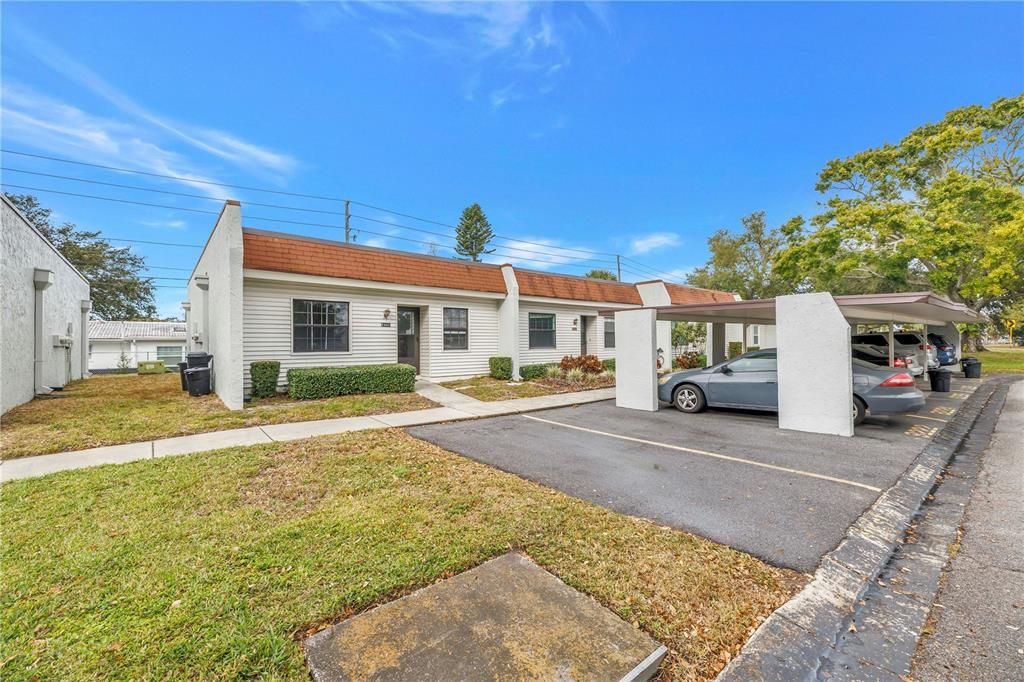 На продажу: $159,900 (2 спален, 1 ванн, 805 Квадратных фут)