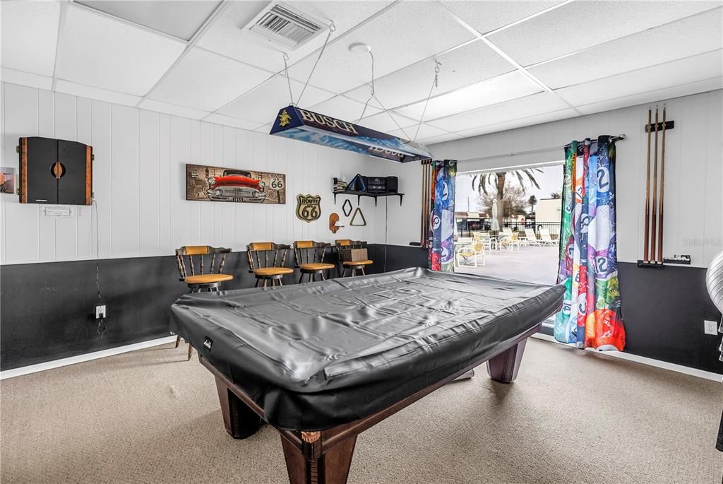 На продажу: $159,900 (2 спален, 1 ванн, 805 Квадратных фут)