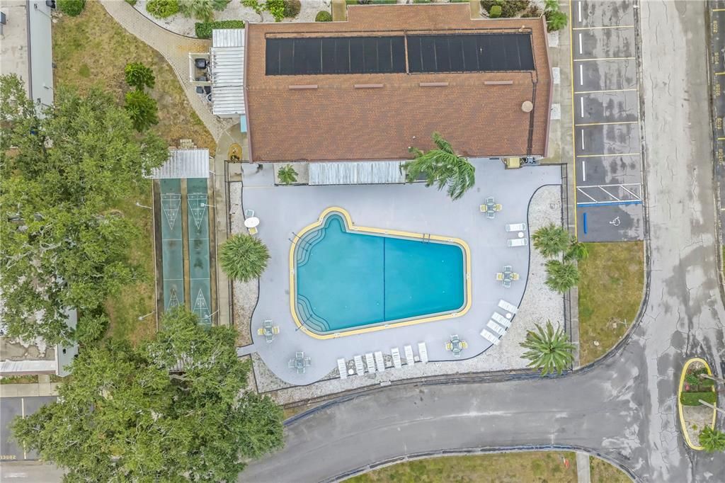 На продажу: $159,900 (2 спален, 1 ванн, 805 Квадратных фут)