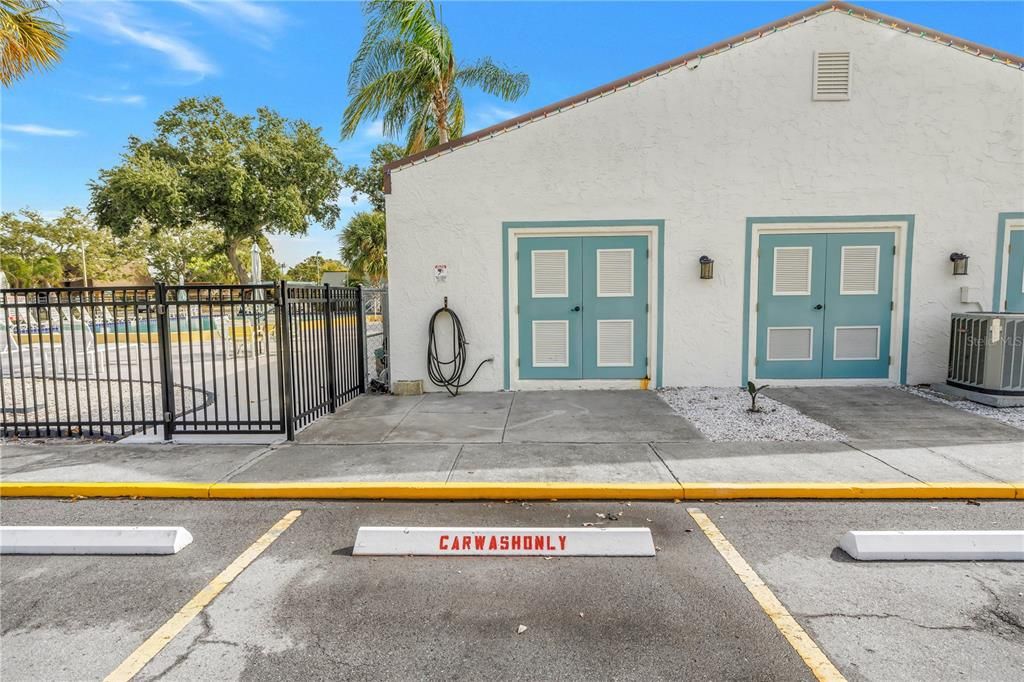 На продажу: $159,900 (2 спален, 1 ванн, 805 Квадратных фут)