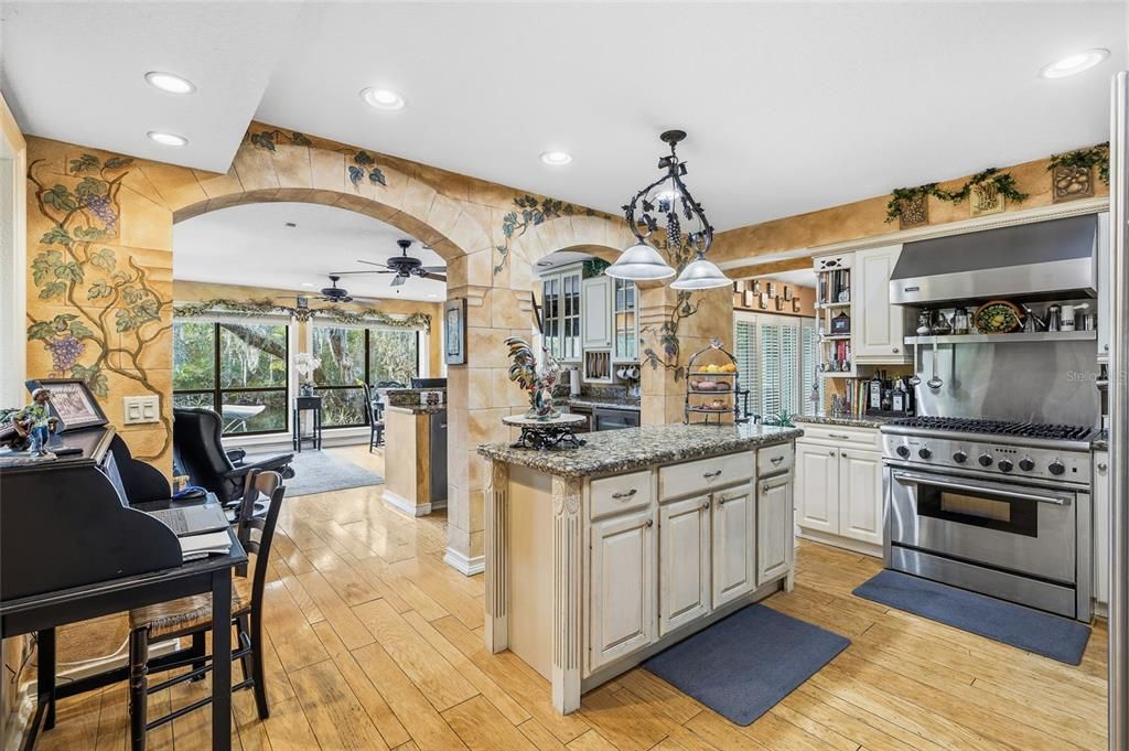 For Sale: $949,900 (4 beds, 3 baths, 3505 Square Feet)