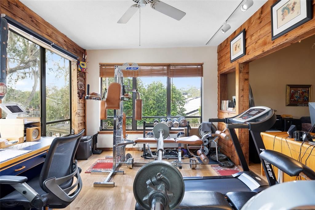 For Sale: $949,900 (4 beds, 3 baths, 3505 Square Feet)