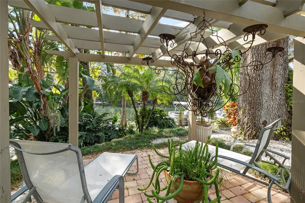 For Sale: $949,900 (4 beds, 3 baths, 3505 Square Feet)