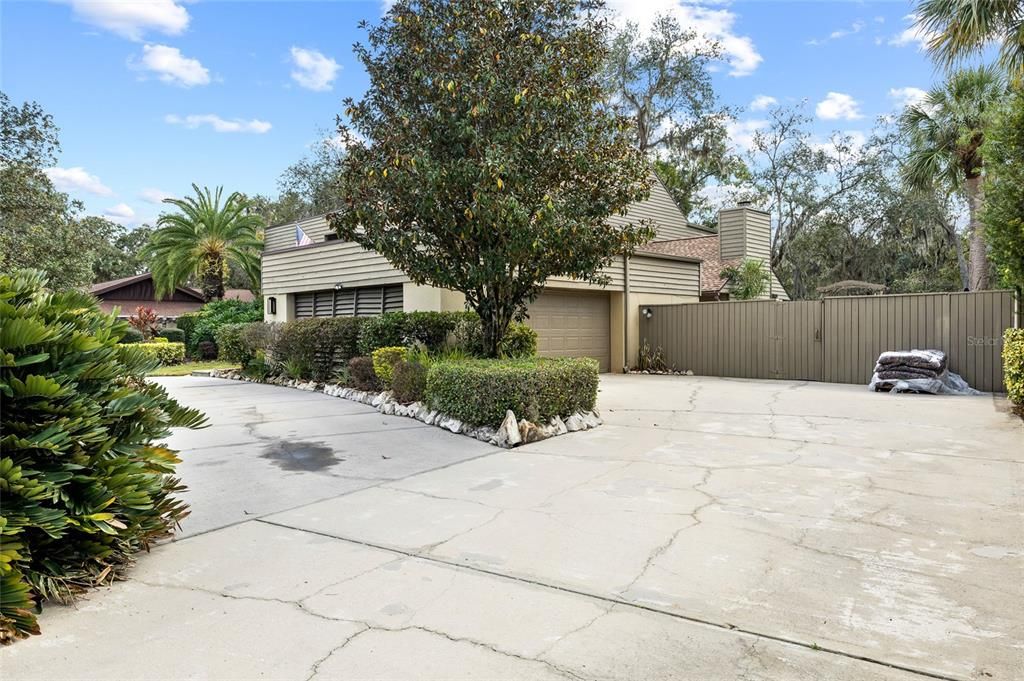 For Sale: $949,900 (4 beds, 3 baths, 3505 Square Feet)