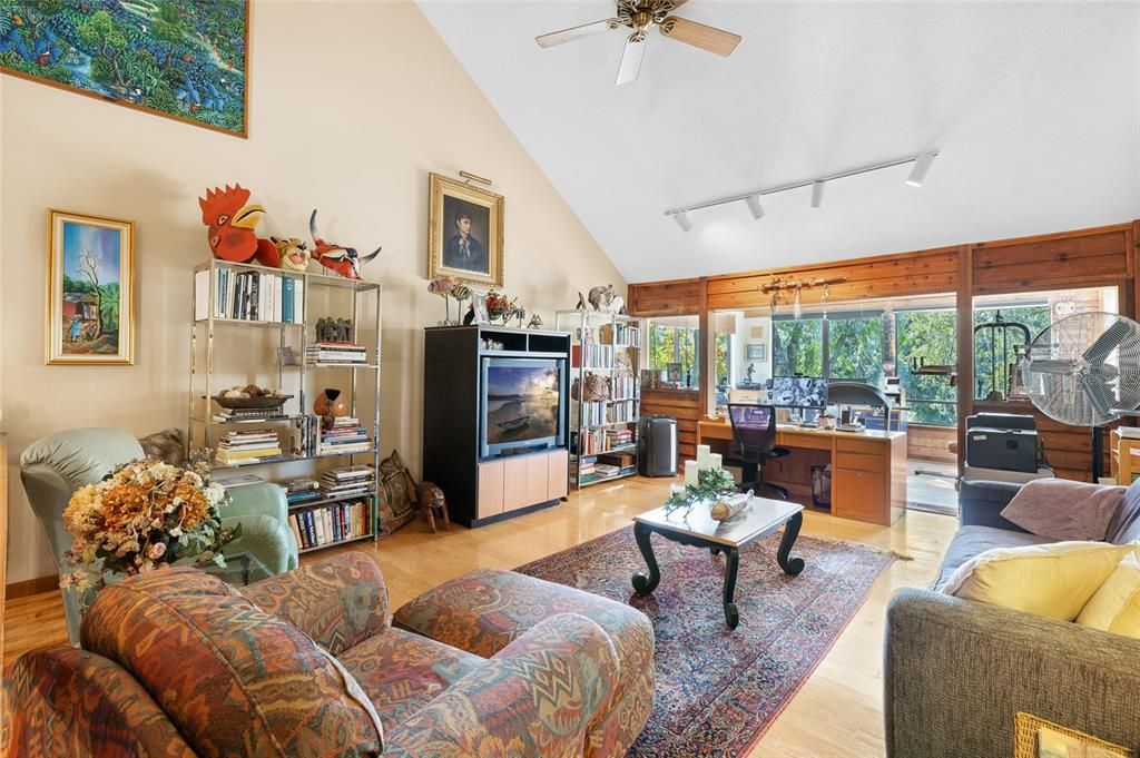 For Sale: $949,900 (4 beds, 3 baths, 3505 Square Feet)