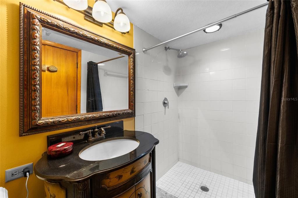 For Sale: $949,900 (4 beds, 3 baths, 3505 Square Feet)