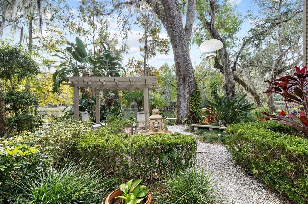 For Sale: $949,900 (4 beds, 3 baths, 3505 Square Feet)