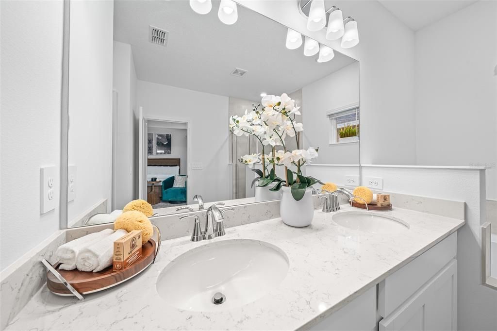 待售: $389,635 (4 贝兹, 3 浴室, 2571 平方英尺)