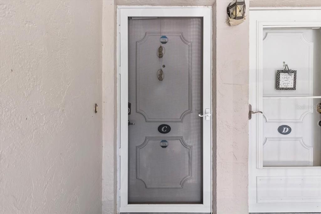 На продажу: $199,900 (2 спален, 2 ванн, 1083 Квадратных фут)