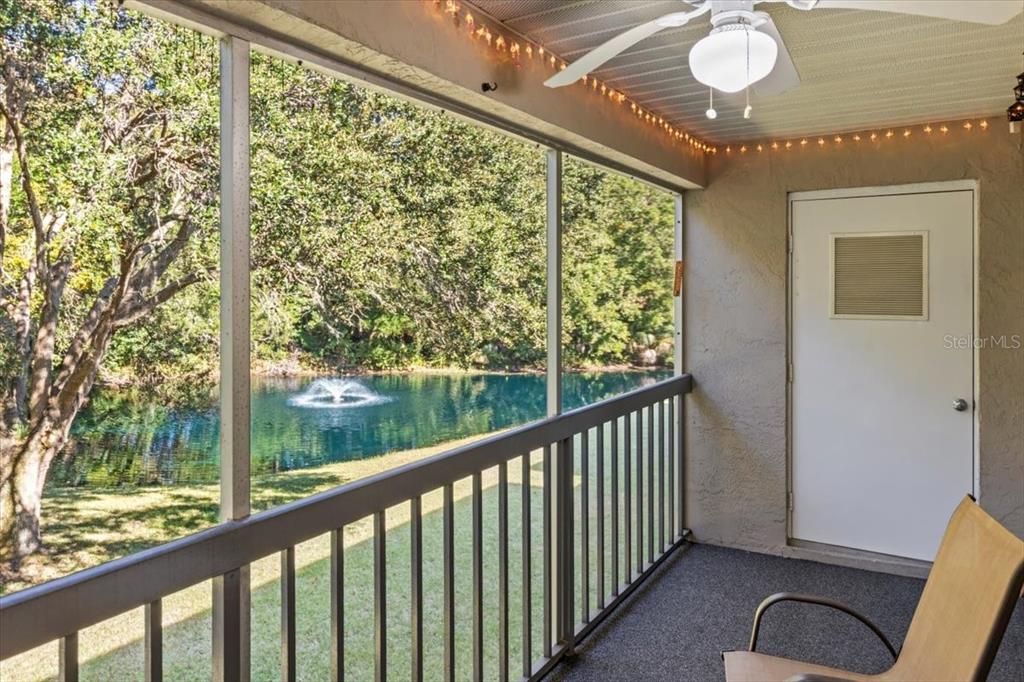 На продажу: $199,900 (2 спален, 2 ванн, 1083 Квадратных фут)