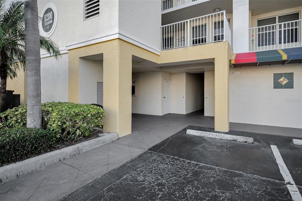 For Sale: $369,000 (2 beds, 2 baths, 1320 Square Feet)