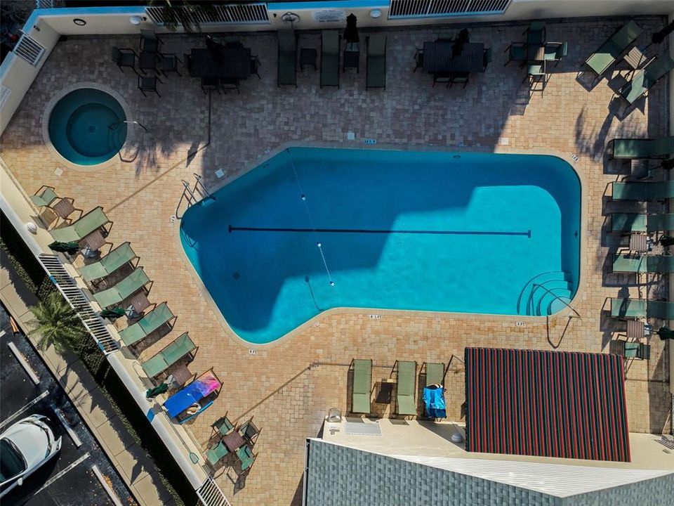 For Sale: $369,000 (2 beds, 2 baths, 1320 Square Feet)