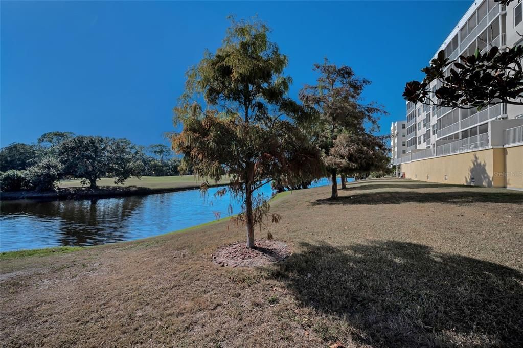 For Sale: $369,000 (2 beds, 2 baths, 1320 Square Feet)