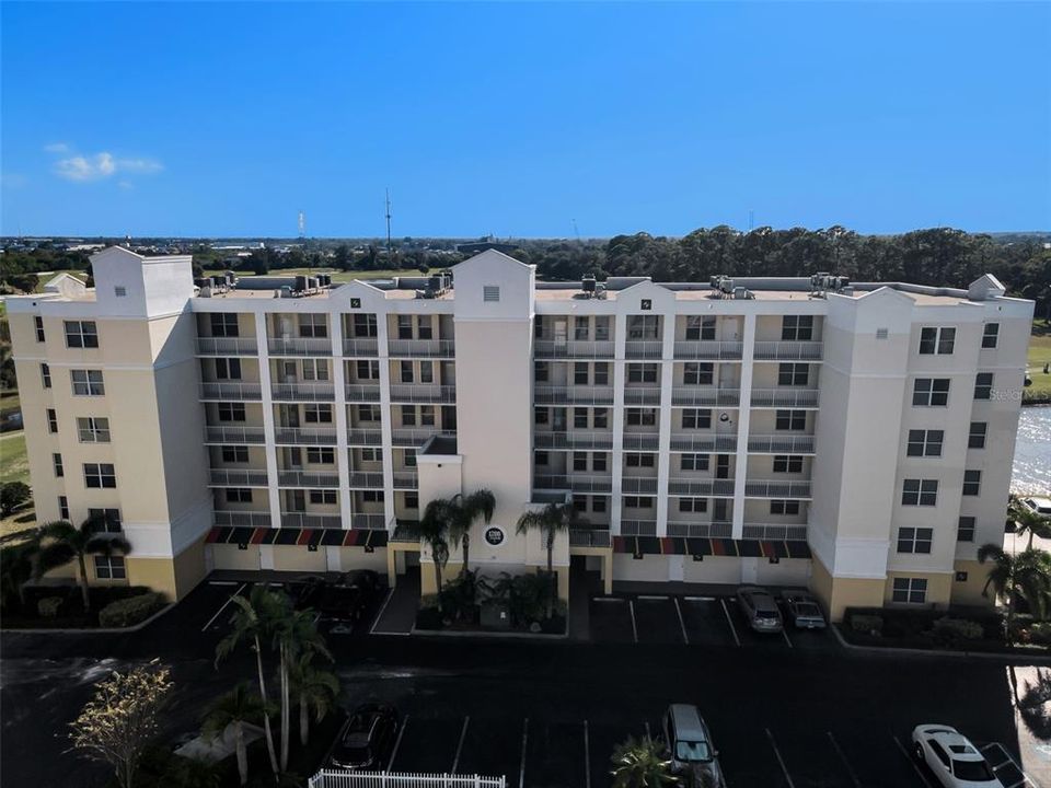 For Sale: $369,000 (2 beds, 2 baths, 1320 Square Feet)