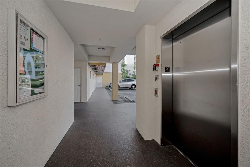 For Sale: $369,000 (2 beds, 2 baths, 1320 Square Feet)