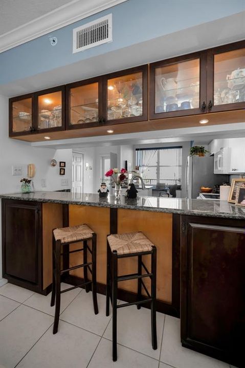 For Sale: $369,000 (2 beds, 2 baths, 1320 Square Feet)