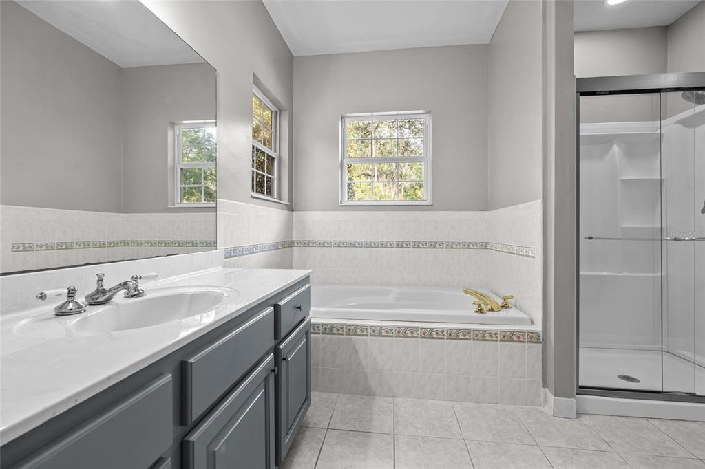 待售: $749,000 (4 贝兹, 3 浴室, 3293 平方英尺)