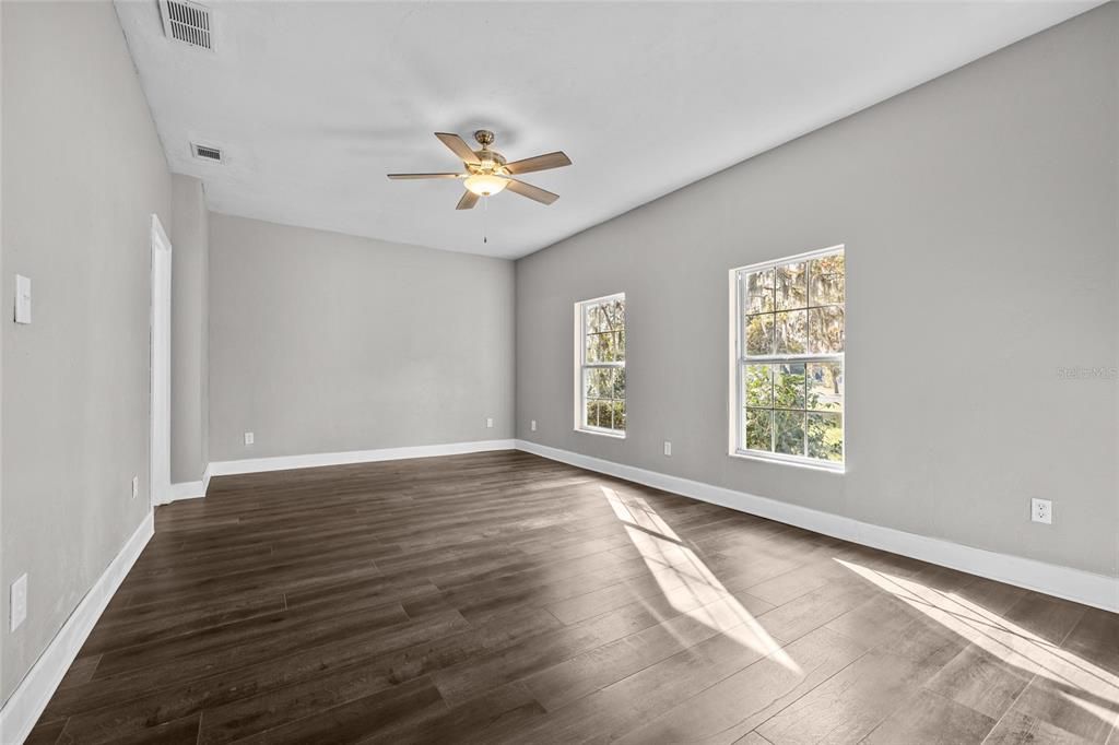 待售: $749,000 (4 贝兹, 3 浴室, 3293 平方英尺)