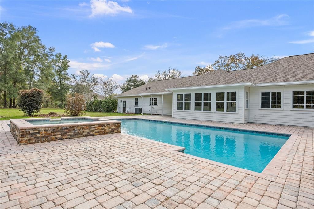 待售: $749,000 (4 贝兹, 3 浴室, 3293 平方英尺)