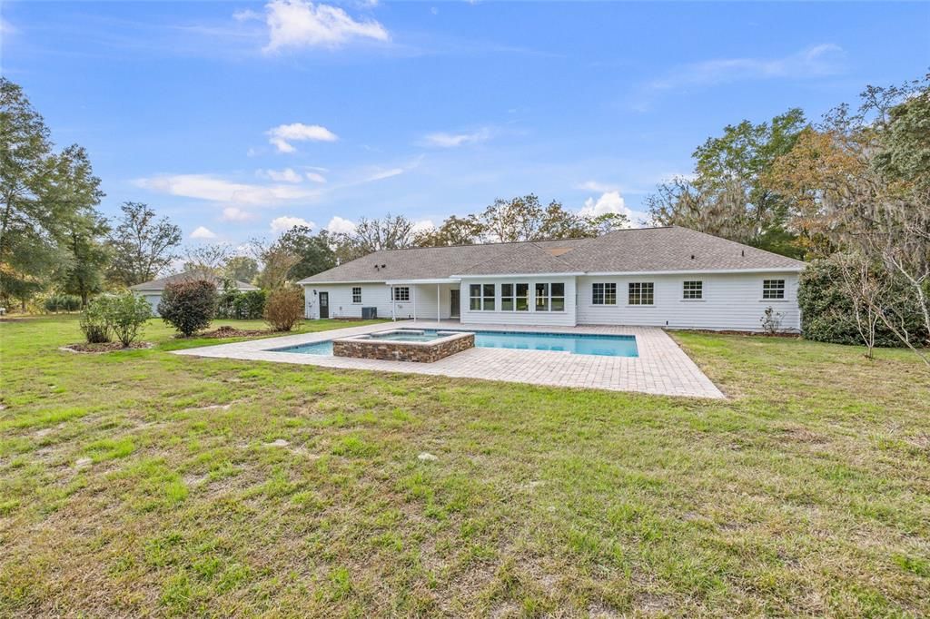 待售: $749,000 (4 贝兹, 3 浴室, 3293 平方英尺)