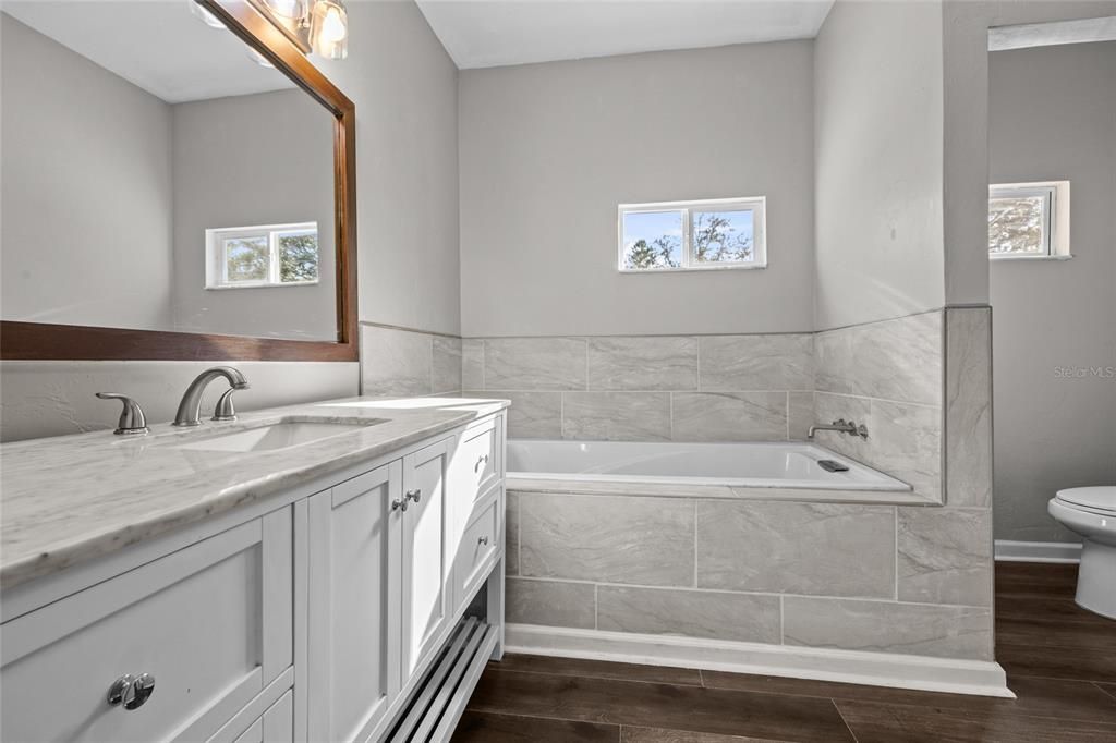 待售: $749,000 (4 贝兹, 3 浴室, 3293 平方英尺)