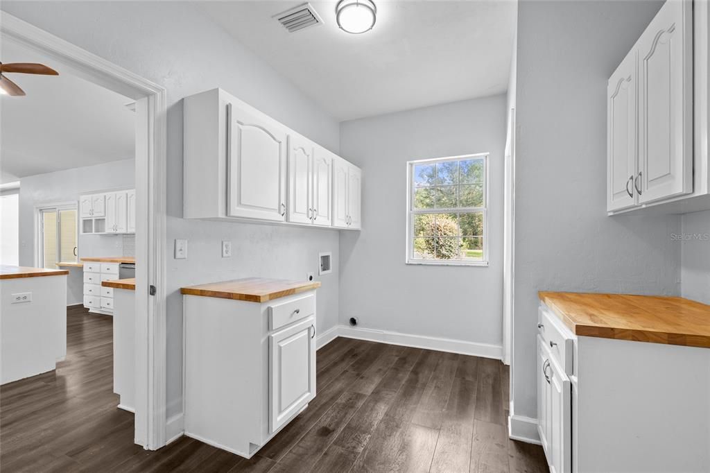 待售: $749,000 (4 贝兹, 3 浴室, 3293 平方英尺)