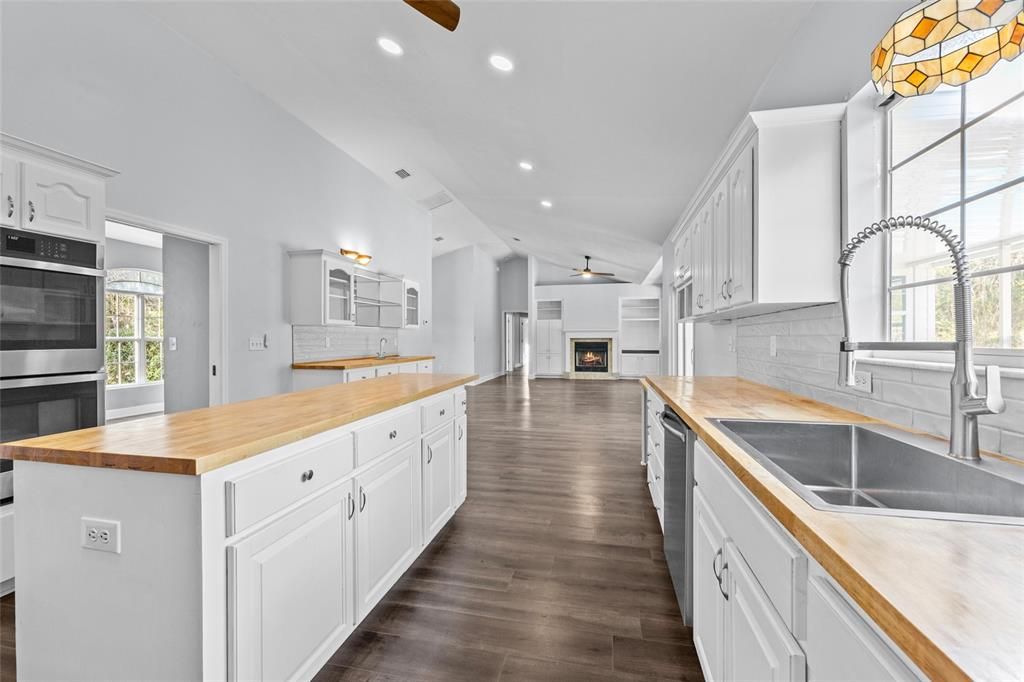 待售: $749,000 (4 贝兹, 3 浴室, 3293 平方英尺)