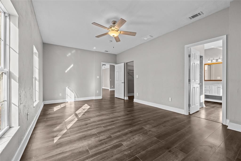 待售: $749,000 (4 贝兹, 3 浴室, 3293 平方英尺)