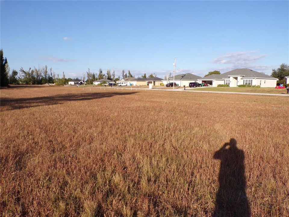 En Venta: $39,990 (0.23 acres)