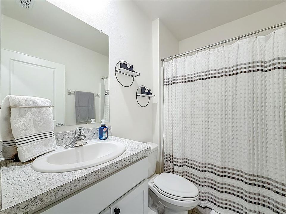 Active With Contract: $265,000 (3 beds, 2 baths, 1672 Square Feet)