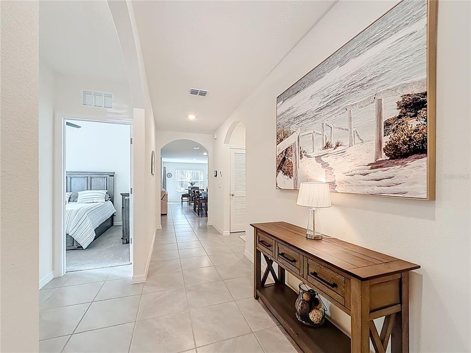 Active With Contract: $265,000 (3 beds, 2 baths, 1672 Square Feet)