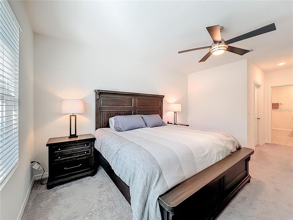 Active With Contract: $265,000 (3 beds, 2 baths, 1672 Square Feet)