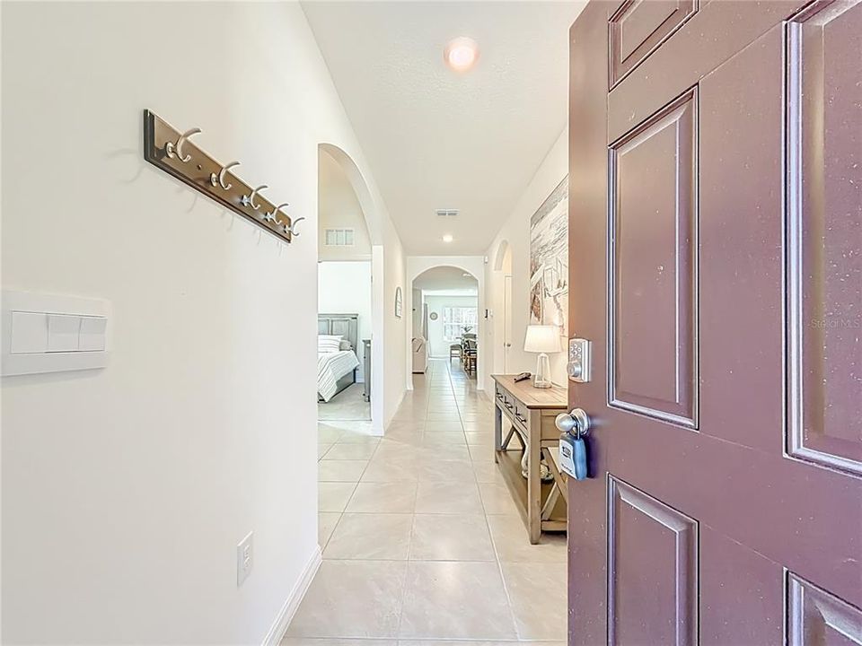 Active With Contract: $265,000 (3 beds, 2 baths, 1672 Square Feet)