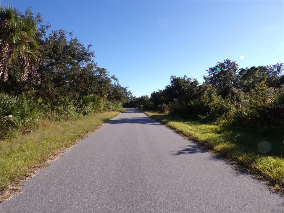 合同活跃: $12,000 (0.23 acres)