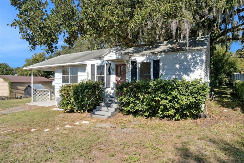 Active With Contract: $90,000 (1 beds, 1 baths, 576 Square Feet)